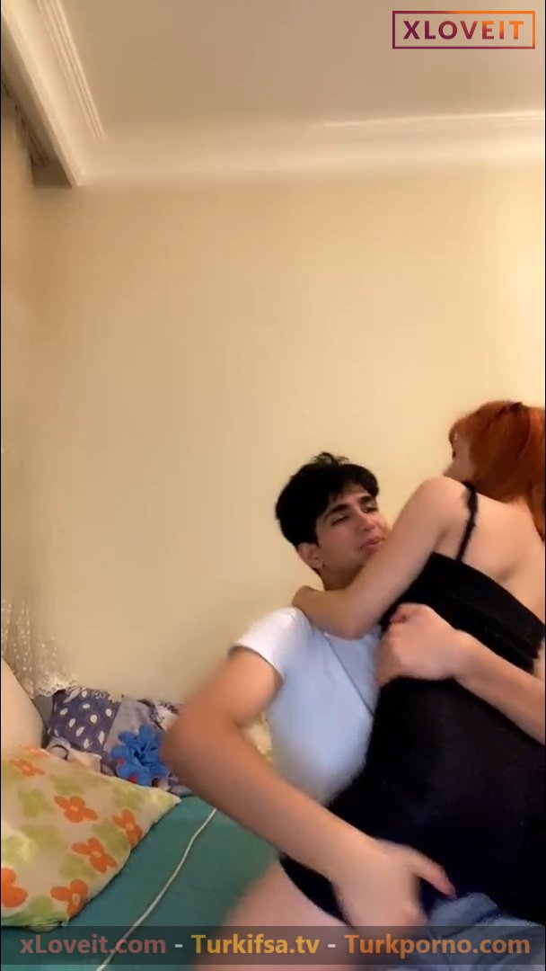 Ece Batu ifşa Üniversiteli sevgililerden yayın seyret